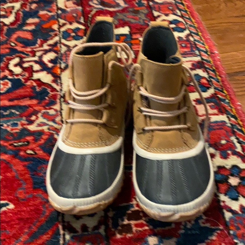 Cutest sorrel rain bootie